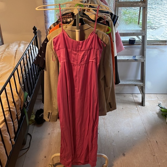 Zara pink fitted bust dress, size M. Never worn. - Picture 5 of 6